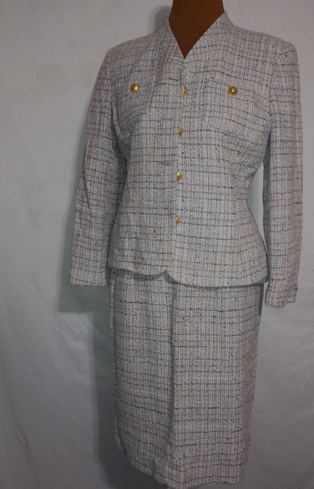 Classic Women's Tweed Skirt Set in Light Gray and Cream - Elegant Two-Piece